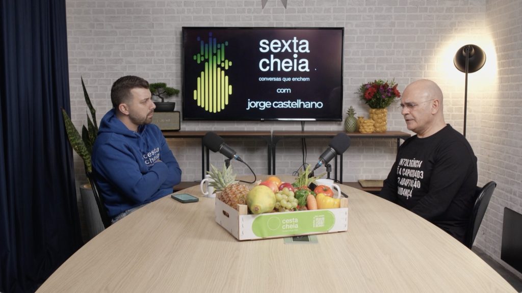 Episódio do podcast Sexta Cheia gravado no estúdio Outglocal