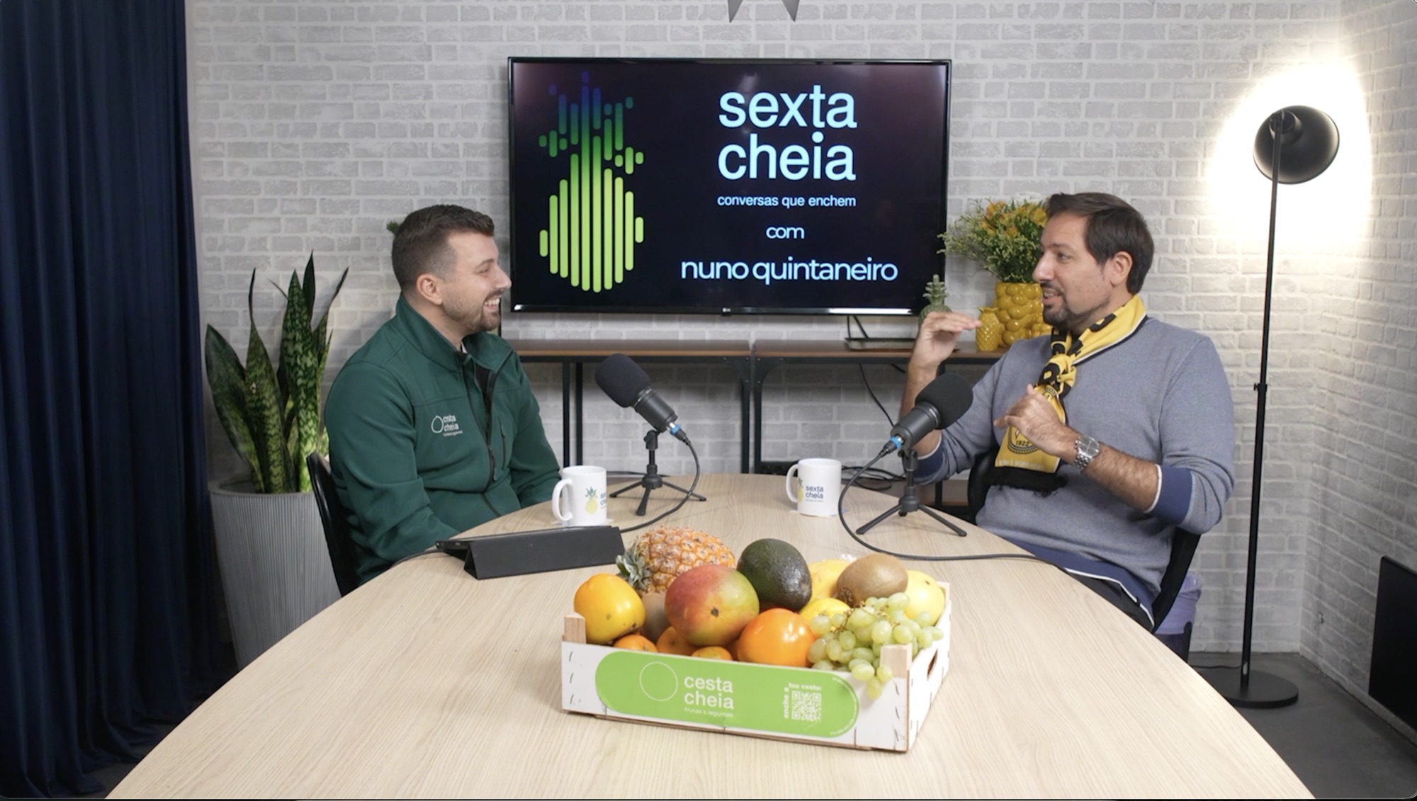 Gravação do podcast Sexta Cheia no estúdio Outglocal em Aveiro